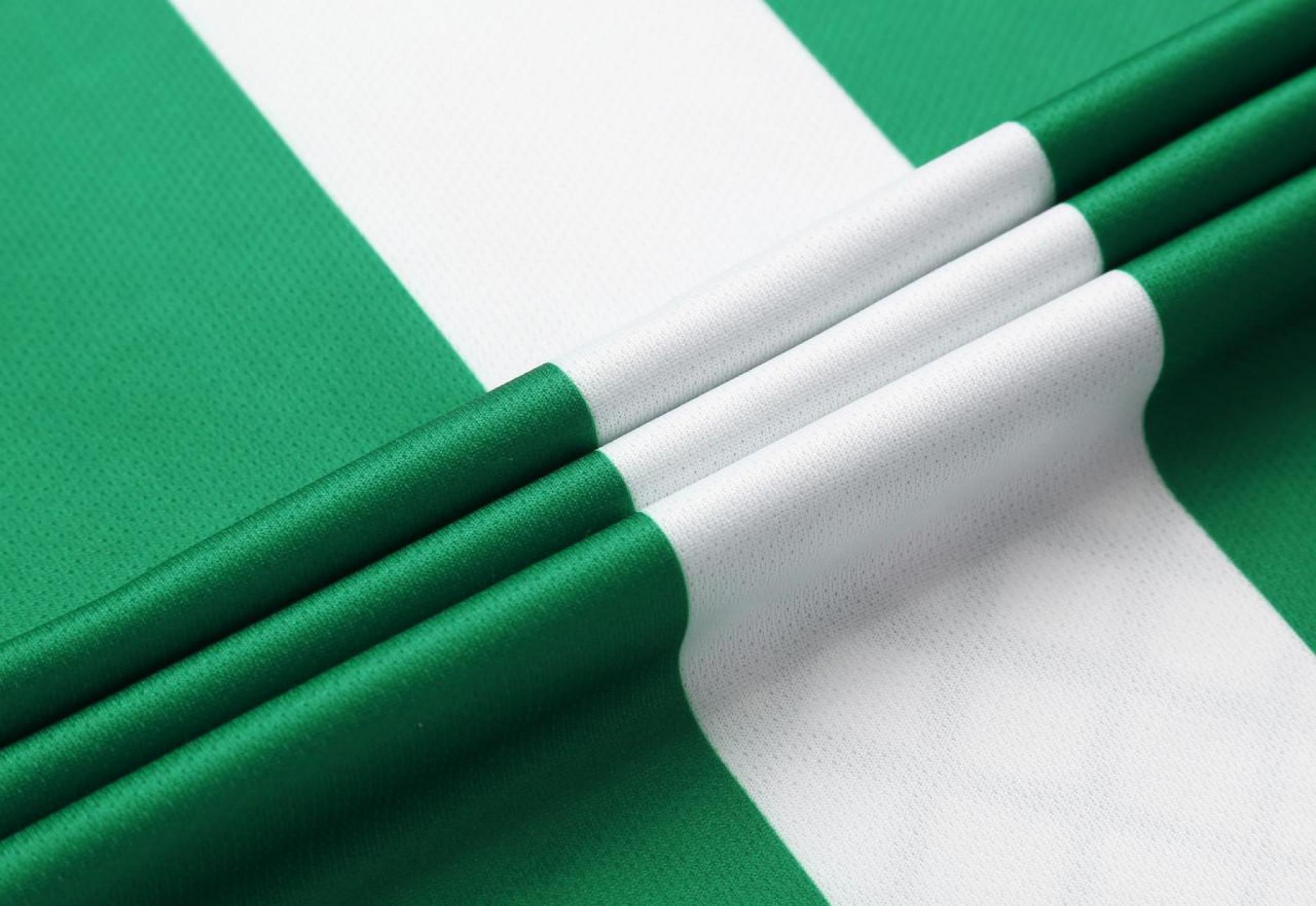 Футбольная форма Europaw 020 зелено-белая [S] фото товару