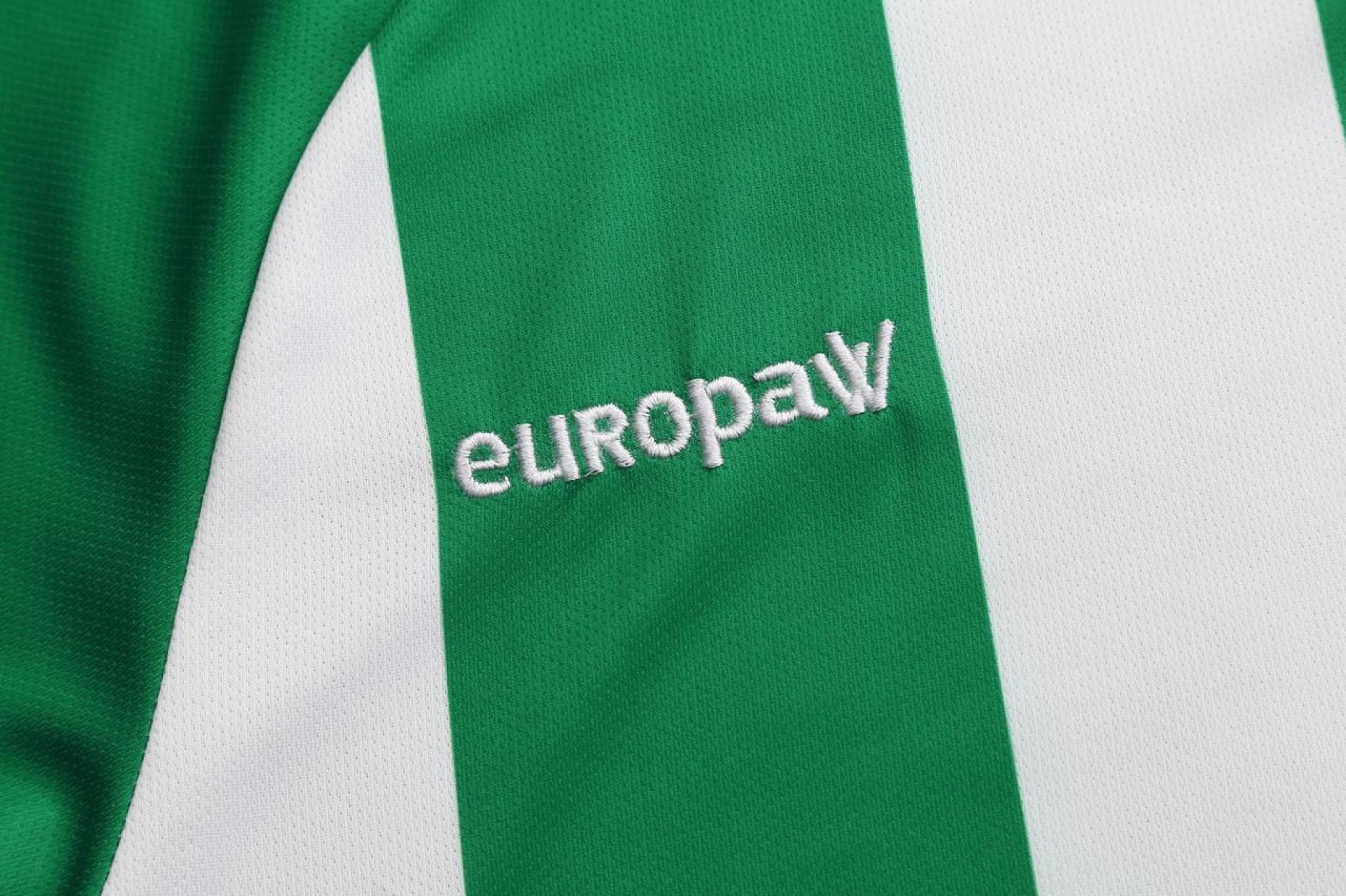 Футбольная форма Europaw 020 зелено-белая [S] фото товару